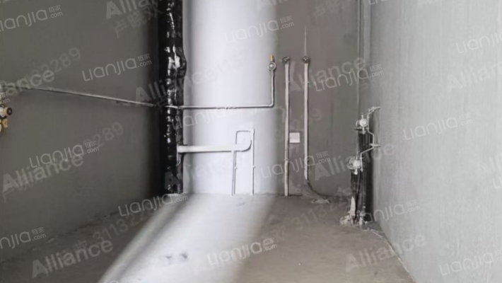 户型方正  采光基本全天  位置好-厨房