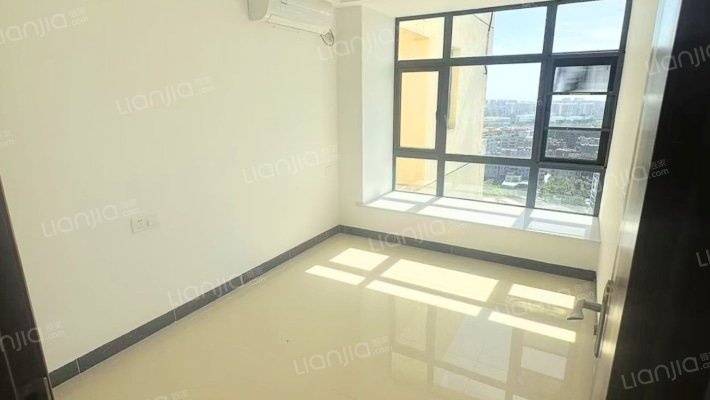 宇全清水湾二手房实景图