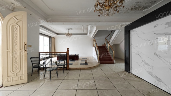 凤山别墅二手房实景图