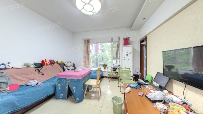 和鸿天府金花二手房实景图