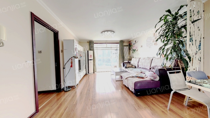 彩虹街区二手房实景图