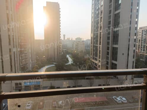 整租·金茂洞庭国际 1室1厅 南