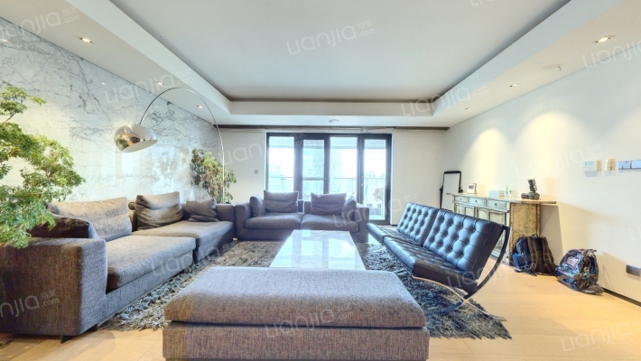 淮海晶华苑二手房实景图