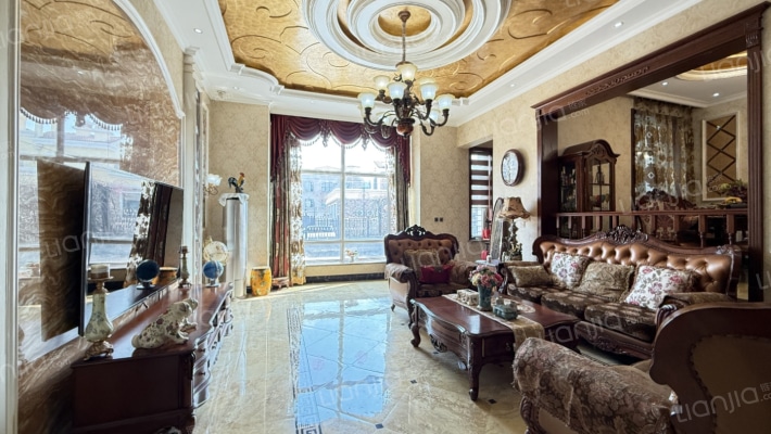 世茂毕索小镇二手房实景图