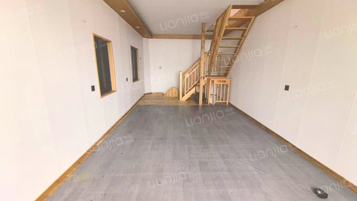 海边街二手房实景图