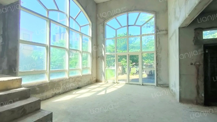 蔚蓝海岸二手房实景图