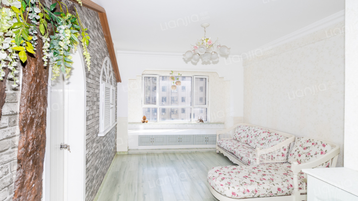 中联江景二手房实景图