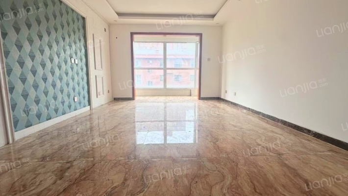 鸿翔城二手房实景图