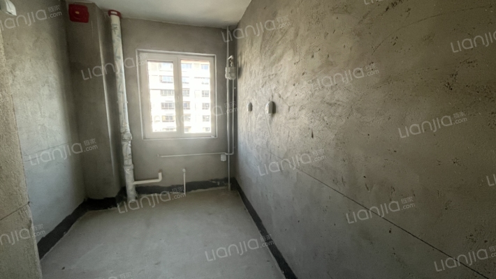 一梯两户电梯小洋房，南北通透大三居，高楼层自采暖-厨房