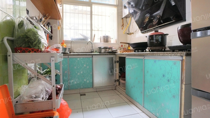 上江北 冲头小区 两室  房子干净 急售-厨房