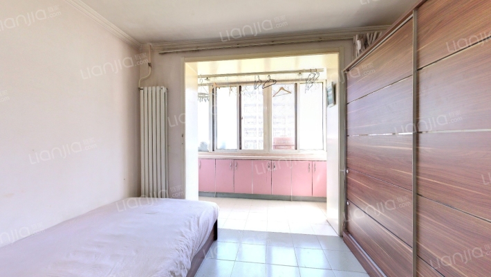 东革新里40号院二手房实景图