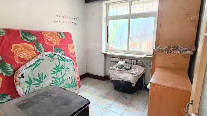 晨光小区 3室1厅 南 北-卧室C