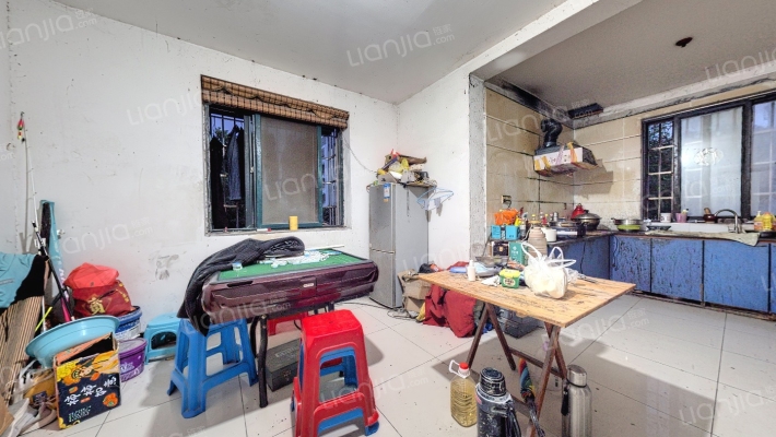 尹东新村二手房实景图