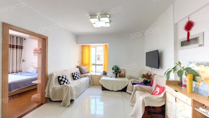 胪雷新城三区二手房实景图