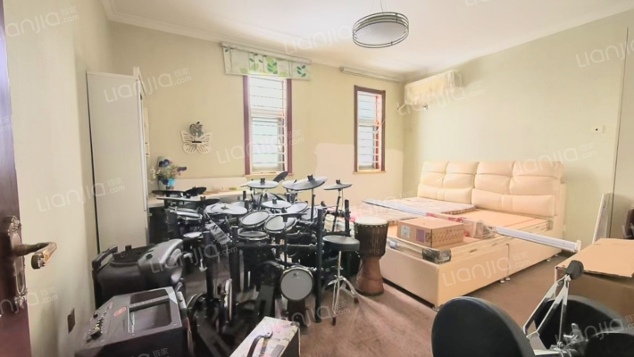 涿州开发区竹语堂别墅区房本满二诚意出售-卧室A