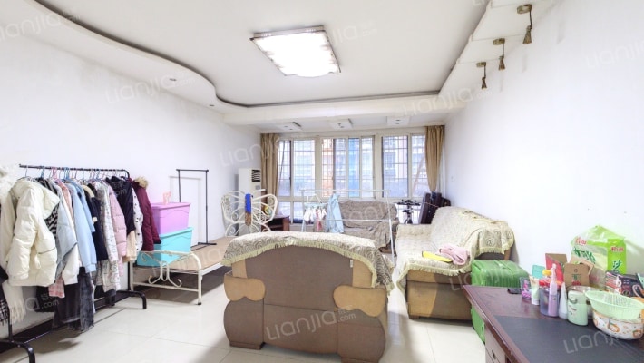 翡翠林居二手房实景图