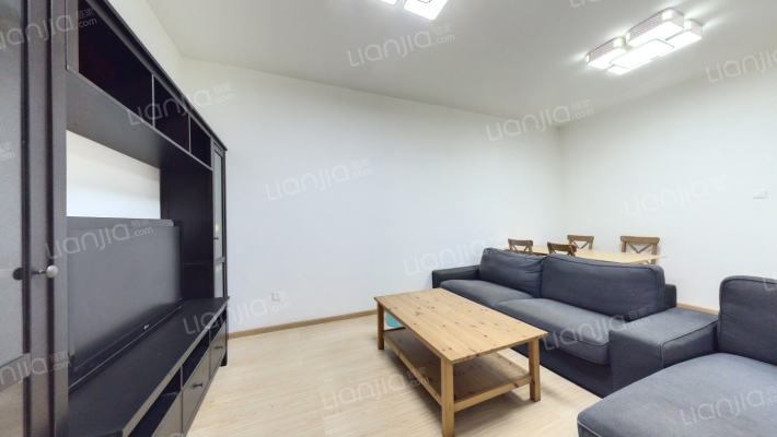 中大长江紫都三期二手房实景图