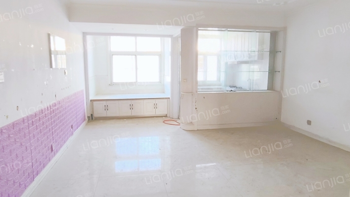 报社小区二手房实景图