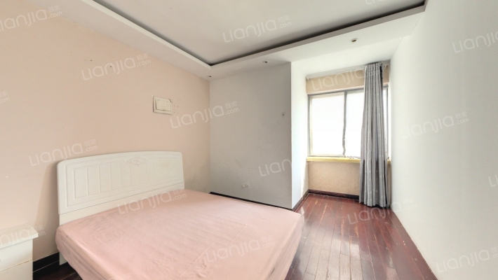 伟业花园二手房实景图