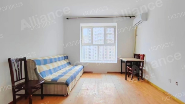 名流美域  全南两居  满二   诚意出售-客厅