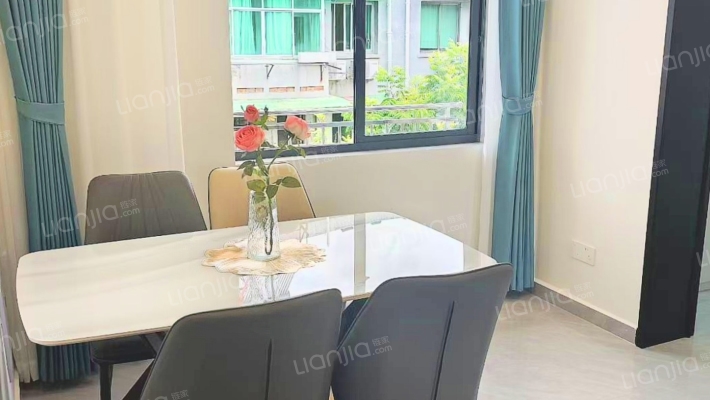 溪西五区兰荫村二手房实景图