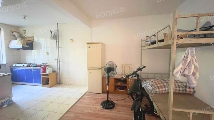 物探家属院  环境物业都好  70年大产权-餐厅