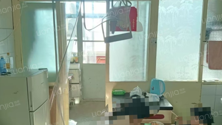 华丰小区 2室1厅 南-餐厅