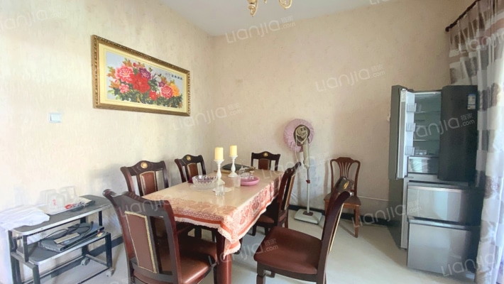 开发区 竹语堂 东户3层双拼别墅 大院户型 ＋60平-餐厅