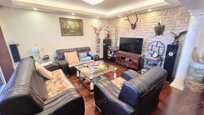 柏联广场二手房实景图