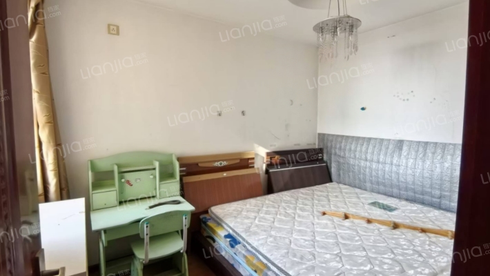 水岸花城 2室1厅 南-卧室A