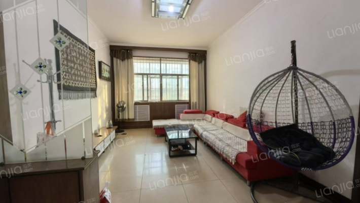 新搬运小区二手房实景图