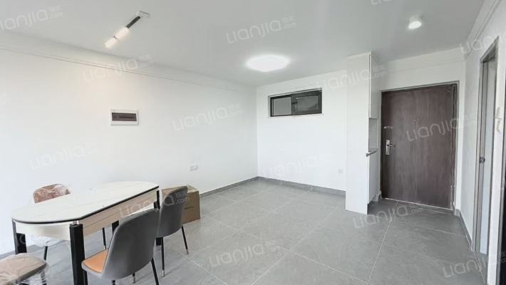 望海国际二手房实景图