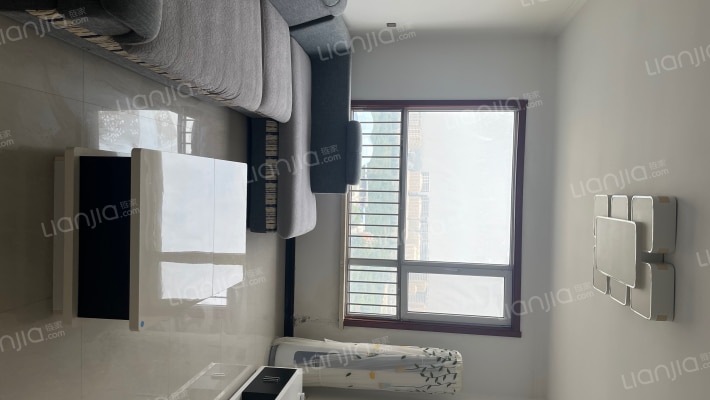 哈罗城西区二手房实景图