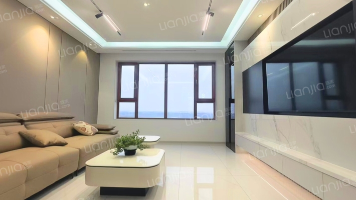 兴泰东郡天著二手房实景图