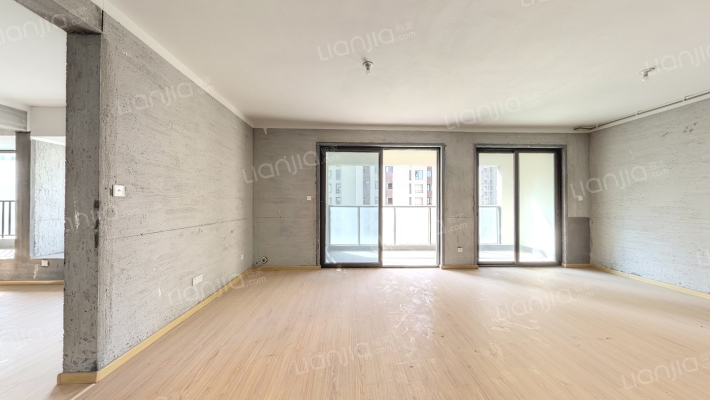 元垄尚都会二手房实景图