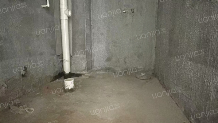 孔雀城 房企百强企业 涿州大盘 大社区 有直达北京公交-卫生间