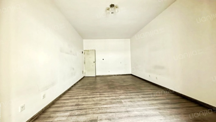 乐酷公寓二手房实景图