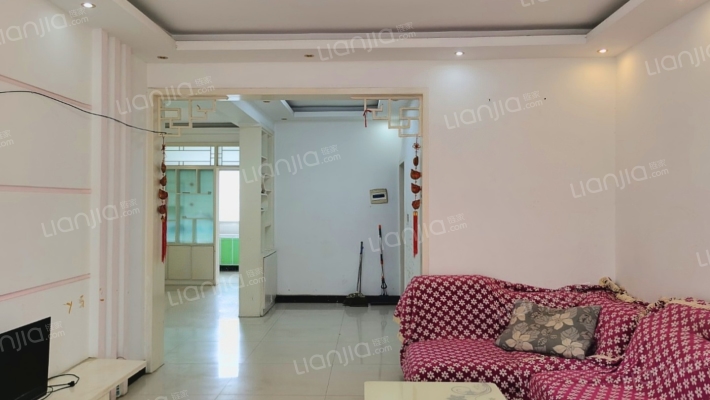 蓝爵世家二手房实景图