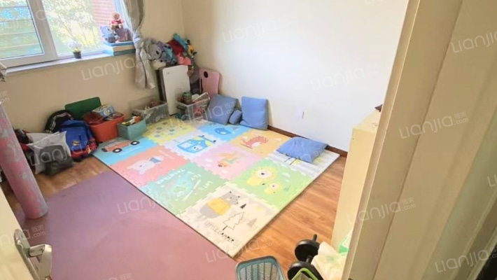 水岸花城大社区·集体供暖，70年产权，交通便利-卧室B