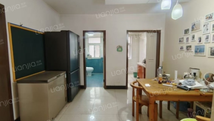 朝阳路新工商局小区 南北大三居，低楼层-餐厅