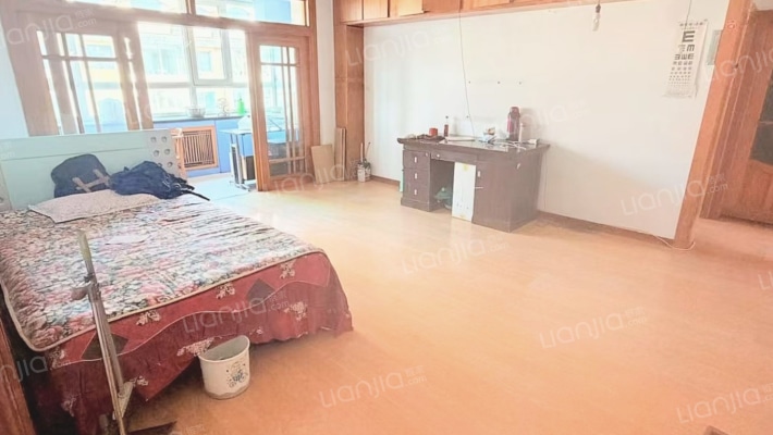 龍城小区二手房实景图