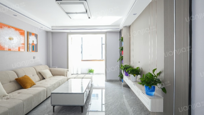 新市区北京路地铁口沁香苑两室精装修好房出售-客厅