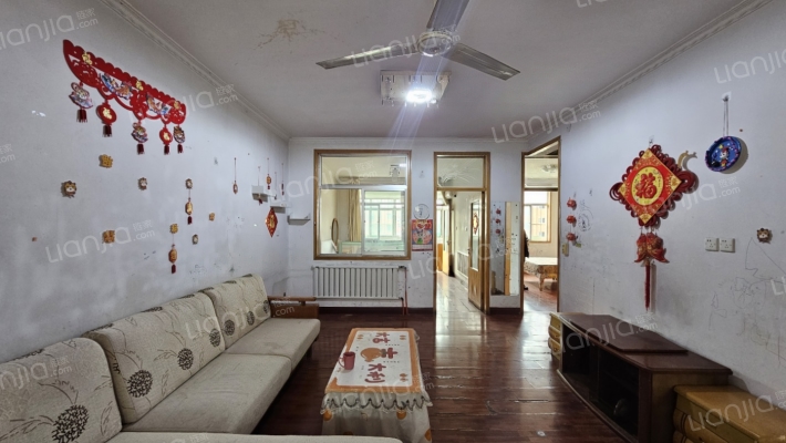 糖茶站宿舍二手房实景图