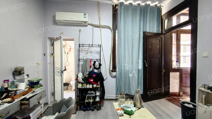 鸿德里二手房实景图