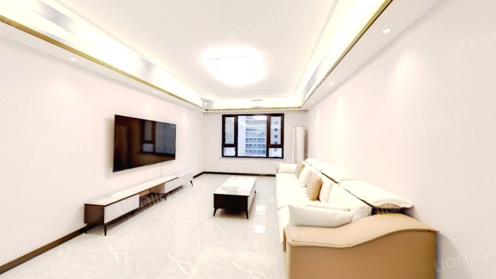 中海和平之门天际二手房实景图