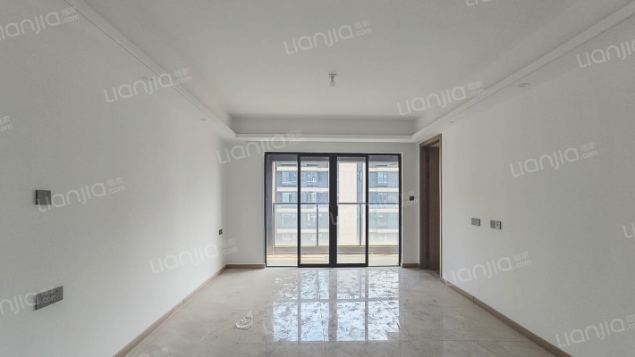 绿梦隆和青岚书院二手房实景图