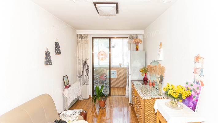 二街电子玩具小区二手房实景图
