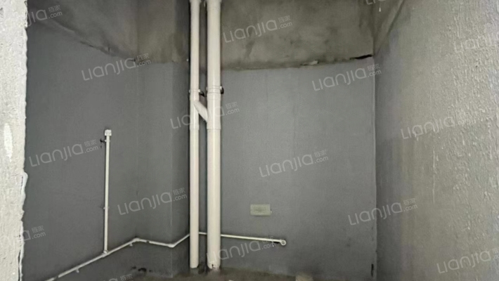 开发区 钻石广场  南北通透两居室  中上楼层-卫生间