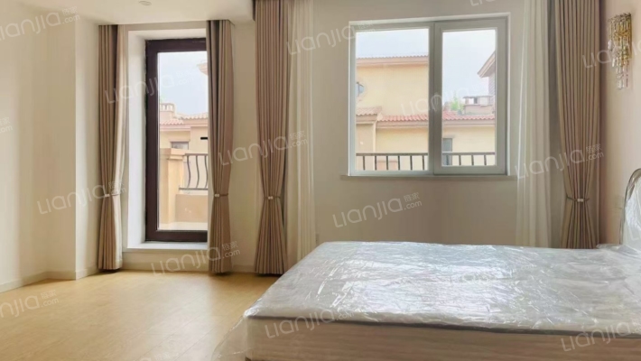 爱伦堡 精装修 直接入住 房本满二-卧室C