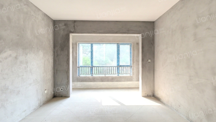 海成天生别院二手房实景图